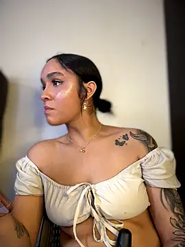Isabella-Teen