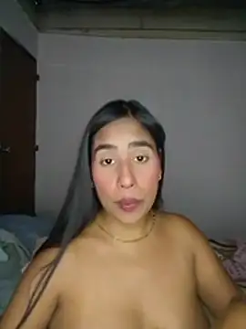 sophia_ale webcam