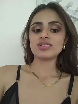 Ariaa_Collins webcam