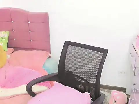 NicoleGill_ webcam