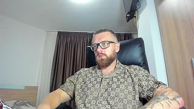 Findom_guy webcam