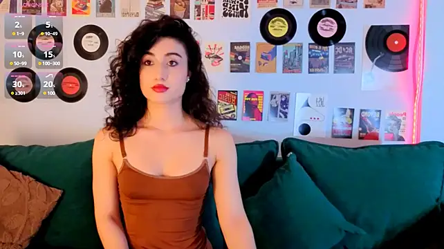 Maya_Rogerss live cam preview