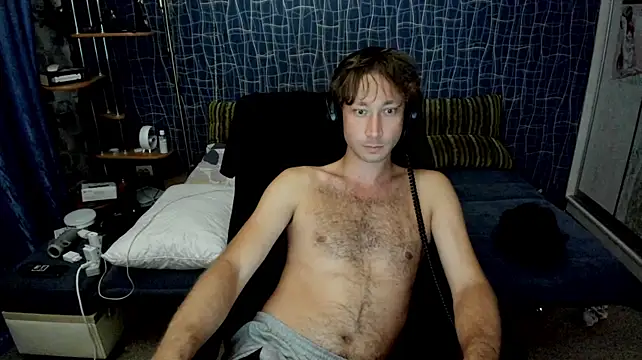 CuteBoy228 webcam
