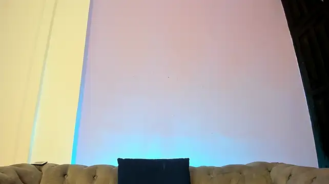 milo_cruz_ live cam preview