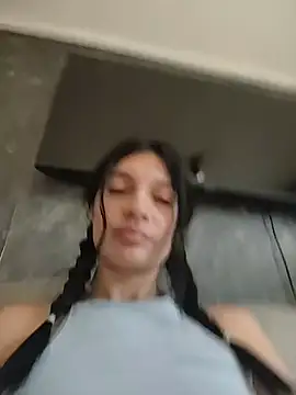 MilaWhitte webcam