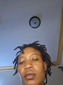 Playful_queen webcam