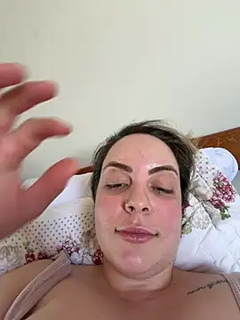 Loirinha_branquinha live cam preview