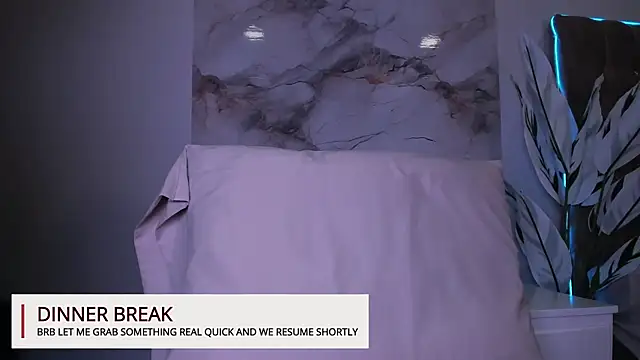 Calyselen live cam on StripChat