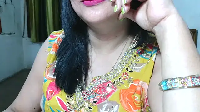 Cute_Mahi22 webcam