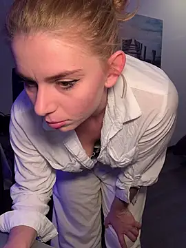 VelvetChloe live cam on StripChat