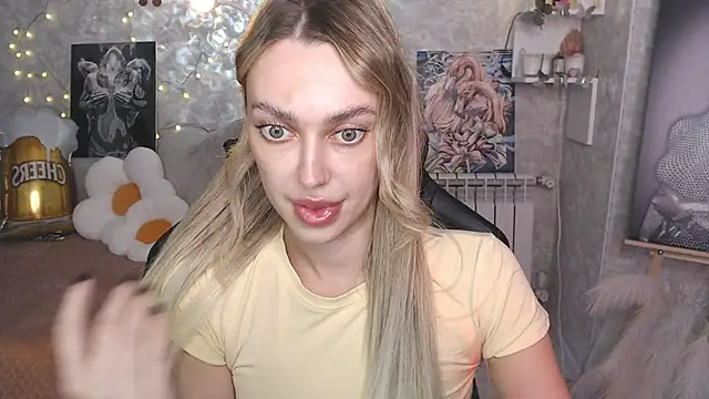 NickyAdamidi live cam on StripChat