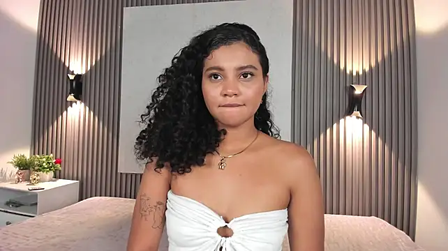 Zafiiraa webcam