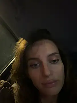 -AngelAri-