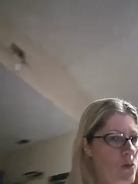 NikkiBlisss webcam