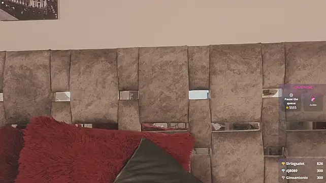 emilyrouxe webcam
