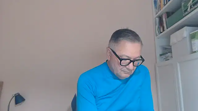 YOU6me live cam on StripChat