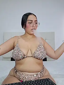 Mia_em