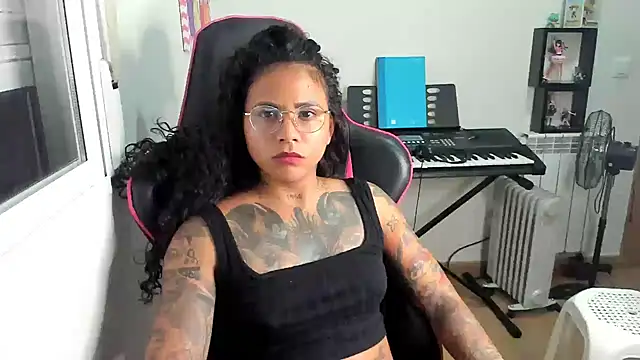 Ama_music webcam