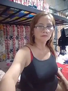 SexyHottMom webcam
