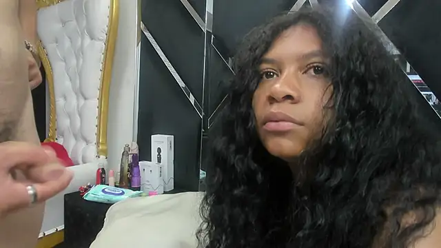 taty_sexxx webcam