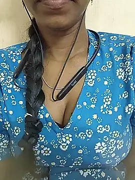 Slikylove01 webcam
