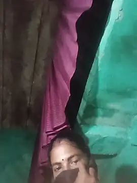 Suneeta2030 webcam