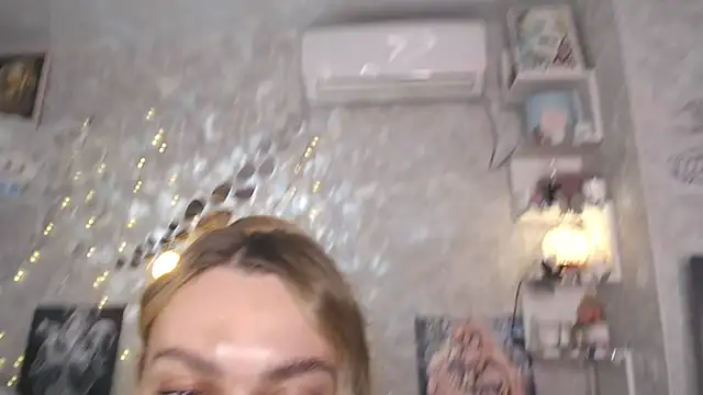 NickyAdamidi webcam