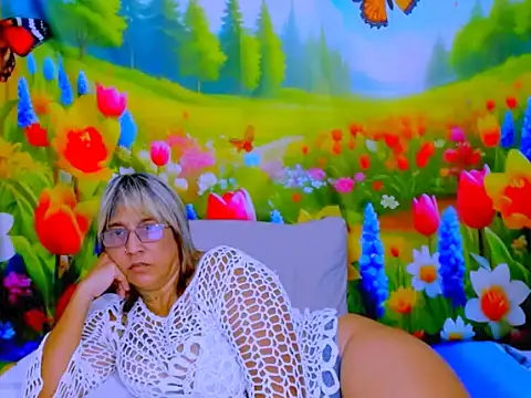 indianroxy webcam