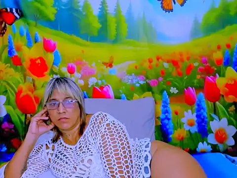 indianroxy webcam