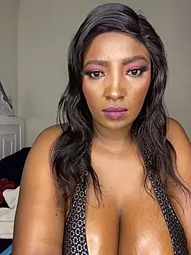 Naughty-sonia2 live cam on StripChat
