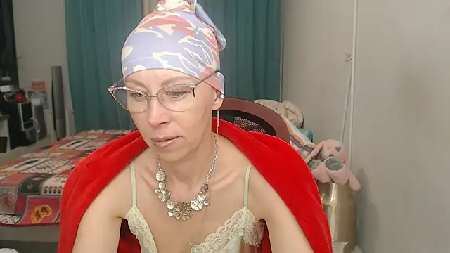 LuxuryNika live cam preview