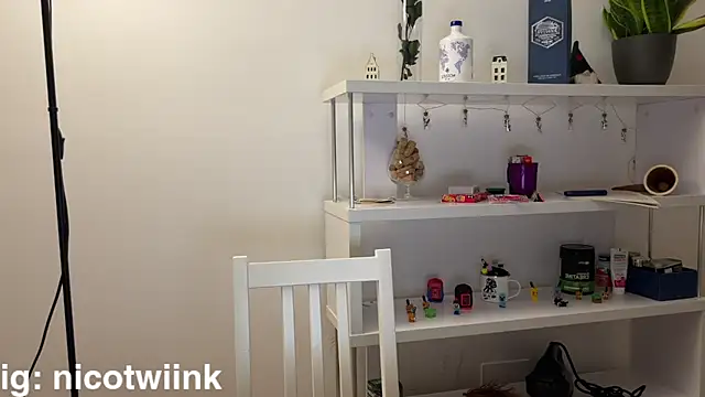 twiinknico (M young) - cum show