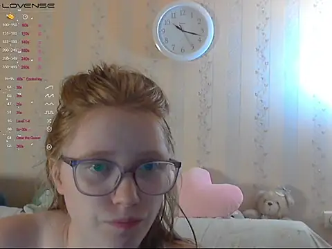 LustfulSarah webcam