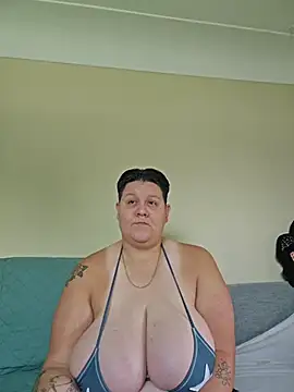 DevilDahm live cam on StripChat
