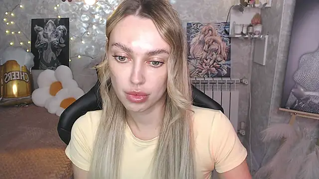 NickyAdamidi live cam on StripChat