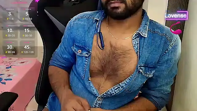 Silvershadde live cam on StripChat