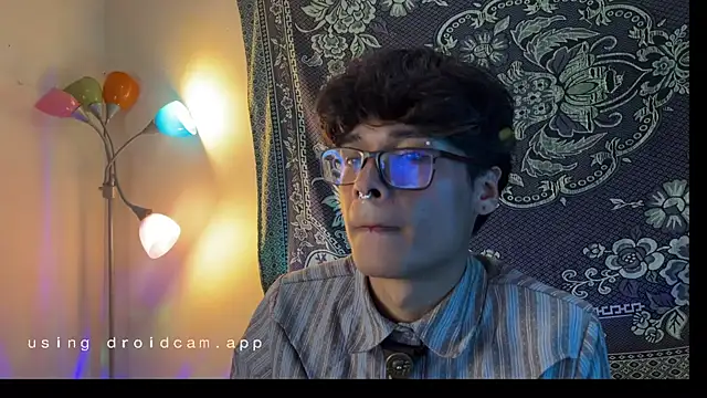 maximo_2019 live cam on StripChat