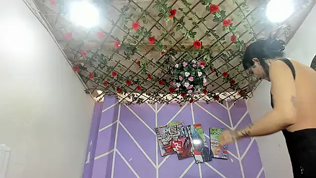 DAHNE_HOT_