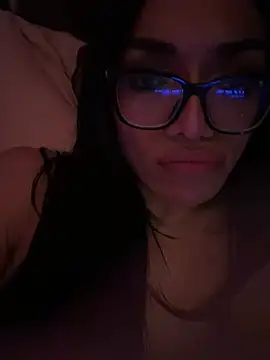 NaughtyAsian25 webcam