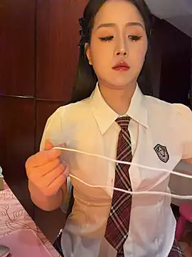 momoli60 webcam