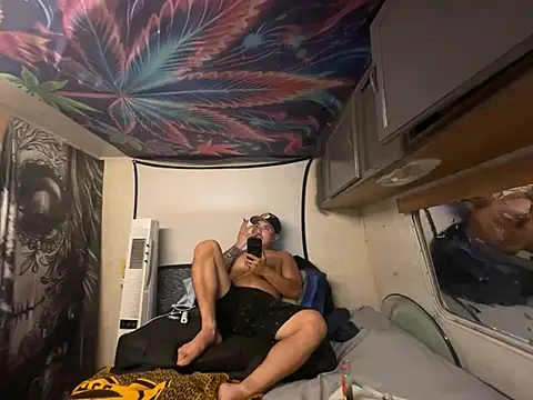 OmarSalasxh33 webcam