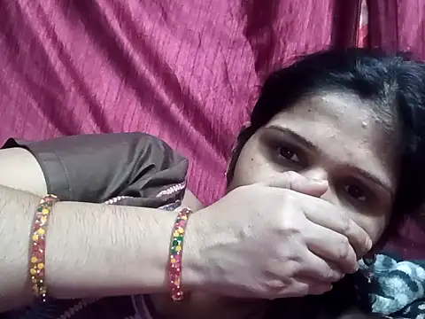 isha_saini webcam