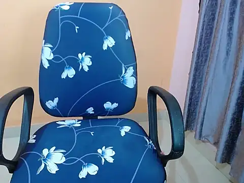 Nayra_rajput webcam