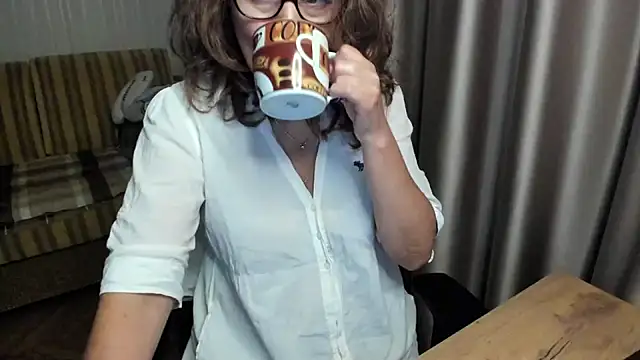 lauraoven webcam