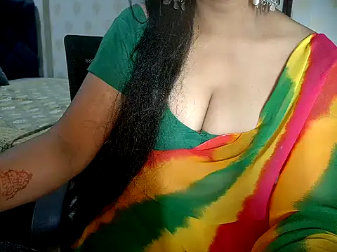 _RONITA_ live cam on StripChat