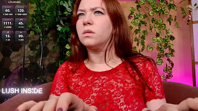 Pretty_Alison live cam on StripChat