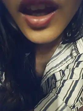 _Sexy_Lilly_ live cam on StripChat