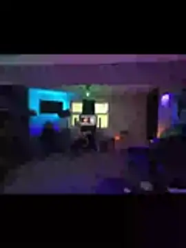 chronic_vibez live cam on StripChat