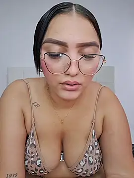 Mia_em webcam