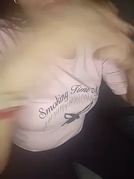 Ruchii_Singhh live cam on StripChat